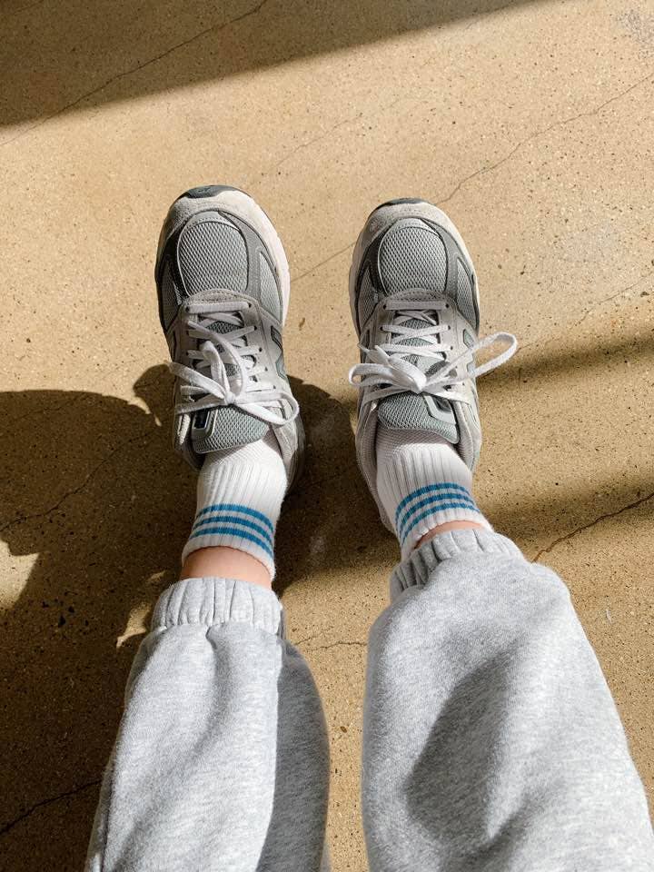 Girlfriend Socks: Daisy